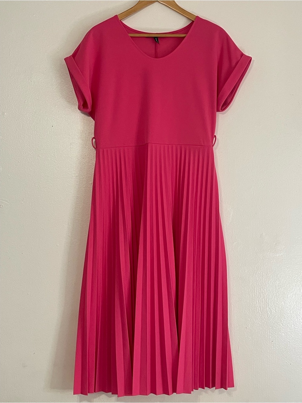 Pleated Hot Pink Dress - Classic Short Sleeve Midi XL